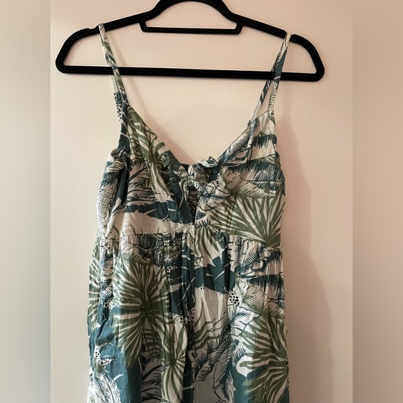 Aerie Green Leaf Print Tie Front Tropical Jumpsuit Size M - Picture 3 of 9
